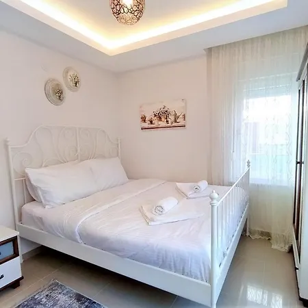 Apartment Flat With Shared Pool In Konyaalti