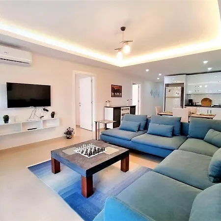 شقة Flat With Shared Pool In Konyaalti